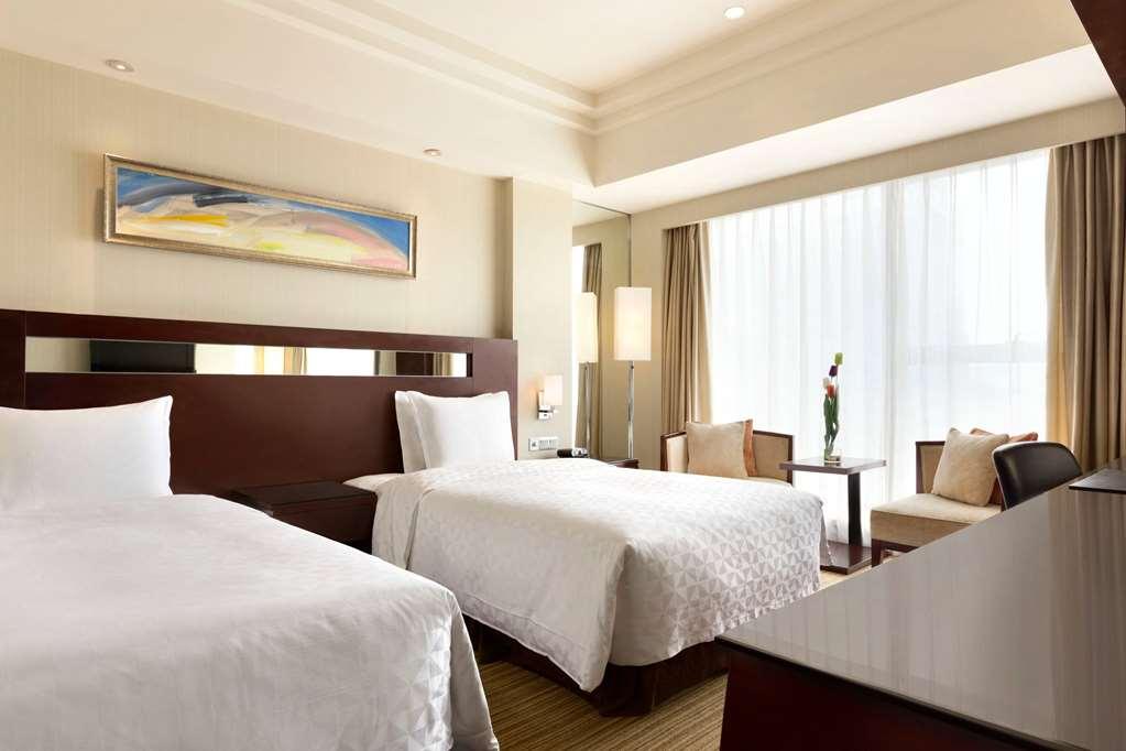 Ramada Plaza Lianyungang Hotel Cameră foto